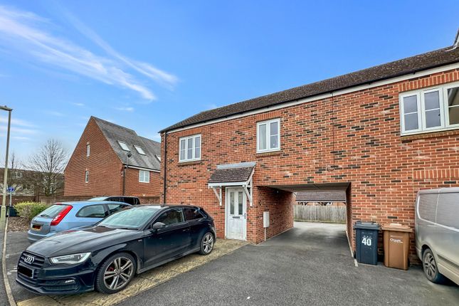 Maisonette to rent in Sunflower Way, Andover