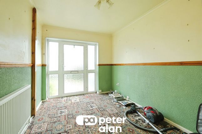 114, Oak Tree Court, Newport photo 4