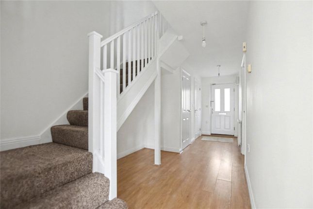 3, Woodstock Court, Taunton photo 4