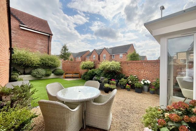 1 Cheshire Crescent, Stoke-On-Trent photo 4