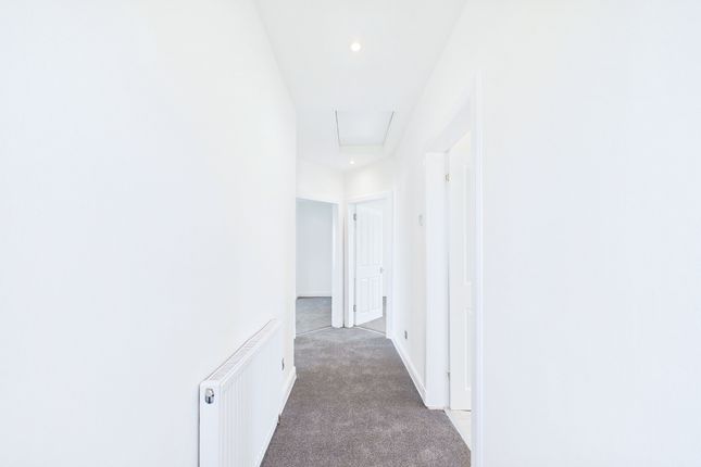 59 Kingsland Drive, Glasgow photo 3