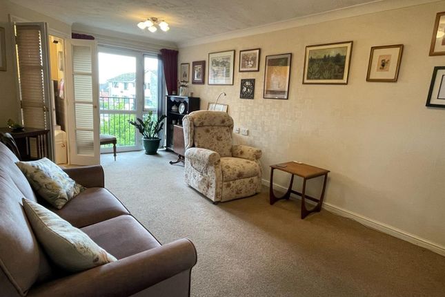 44 Allandale Court, Rectory Road, Burnham-On-Sea photo 4