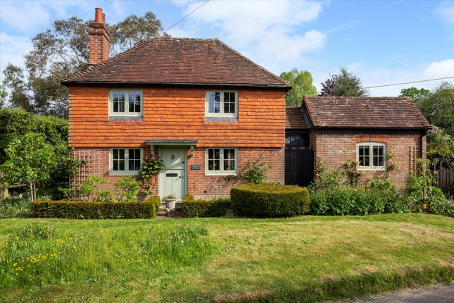 Bowlhead Green, Godalming photo 3