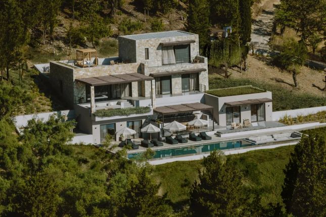 Villa for sale in Lefkassio, 31080, Greece