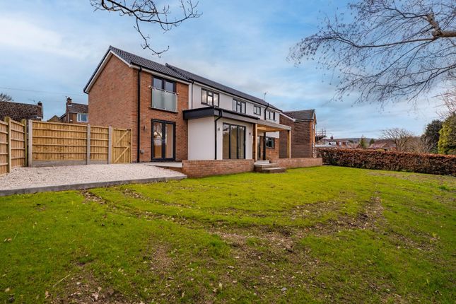 8 Park Hall Avenue-4.Jpg