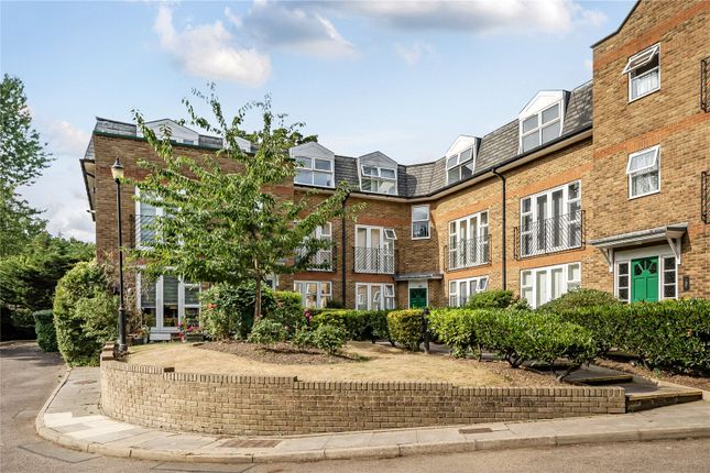 1-bed flat on 21, Foxwood Green Close, Enfield, £275,000