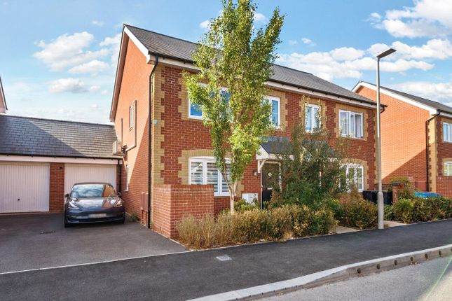 1341441-1-68A6Dae...