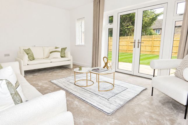 15, The Grainger, Hawthorn Grove, North Mundham, Chichester photo 4