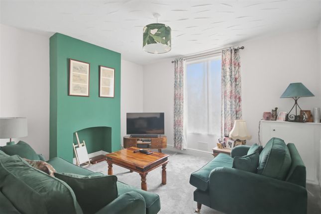 2-bed house on 188, Chatsworth Road, Chesterfield, £150,000