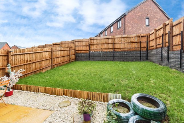 9, Stokesay Lane, Staffordshire photo 4