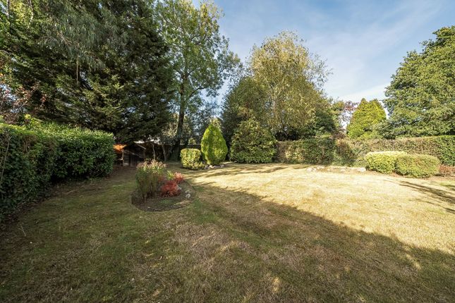 Detached house for sale in Meadow Way, Farnborough Park, Orpington, Kent