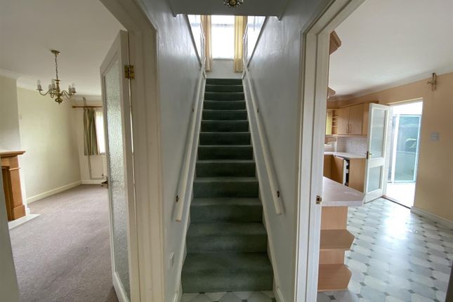 14, Gwscwm Park, Burry Port photo 2