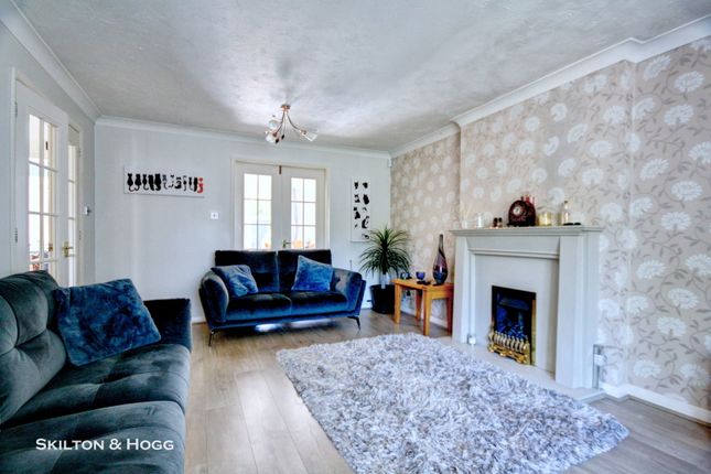 52, Preston Drive, Daventry photo 4