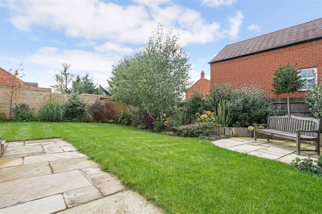 Detached house for sale in The Avenue, Bishopton, Stratford-Upon-Avon