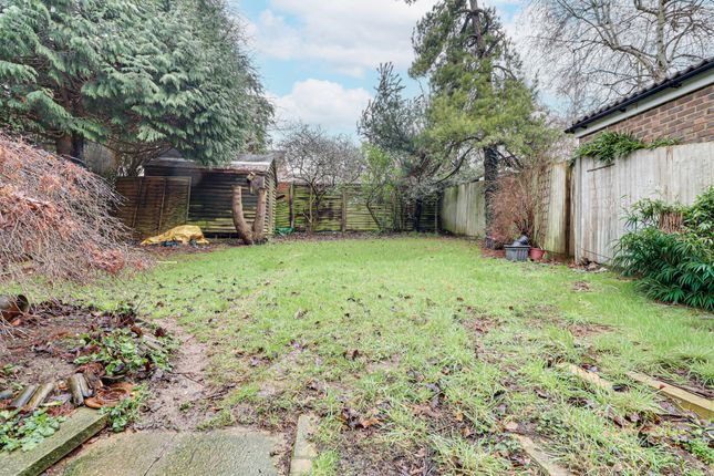 107, Lybury Lane, St. Albans photo 4