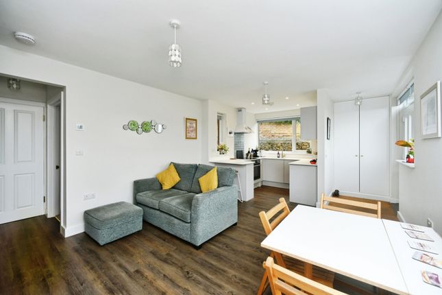 1A,, Lindfield Close, Brighton photo 2