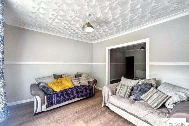 46 Victoria Street, Abertillery photo 4