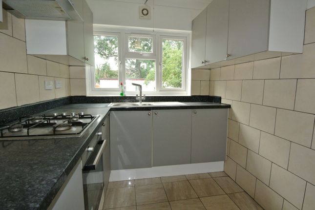 Winlaton Road, Bromley photo 5