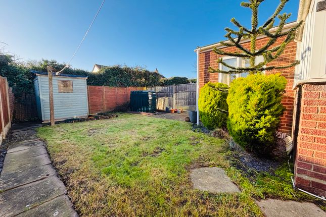 4, Lexington Close, Great Yarmouth photo 2