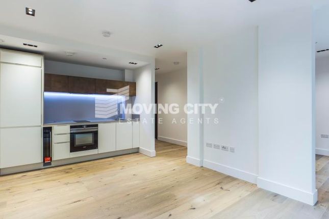 Thumbnail Flat for sale in Keybridge Tower, Exchange Gardens