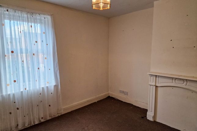 Flat 8, 3 St Davids Road North, Lytham St Annes photo 2