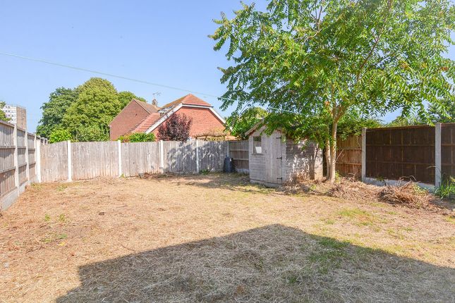 69, Walsingham Road, Southend-On-Sea photo 4