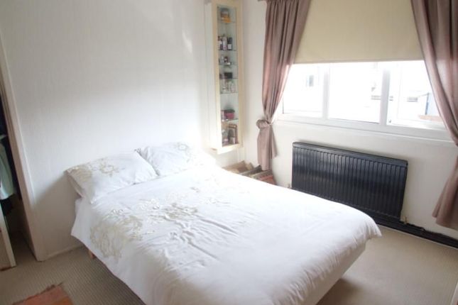 20, Meath Close, Orpington photo 4