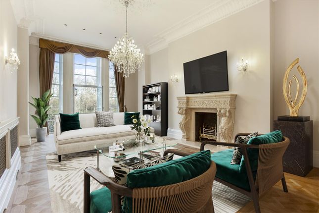 Flat to rent in Albert Hall Mansions, South Kensington