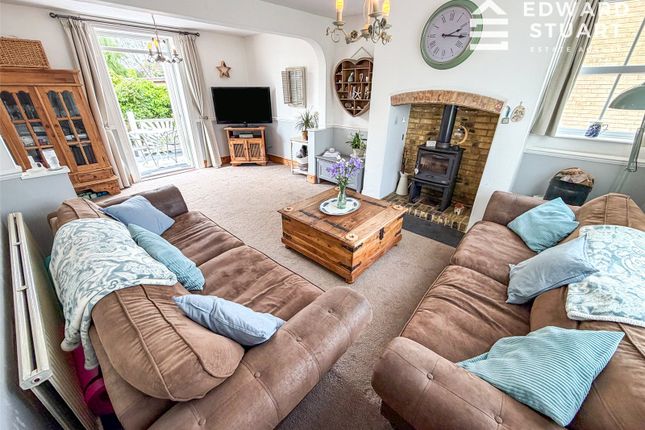 24, Guntons Road, Peterborough photo 3
