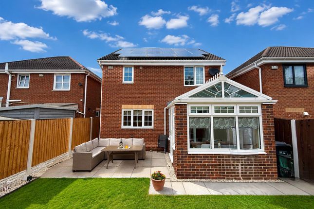 18, Cranfield Drive, Skellow, Doncaster photo 2