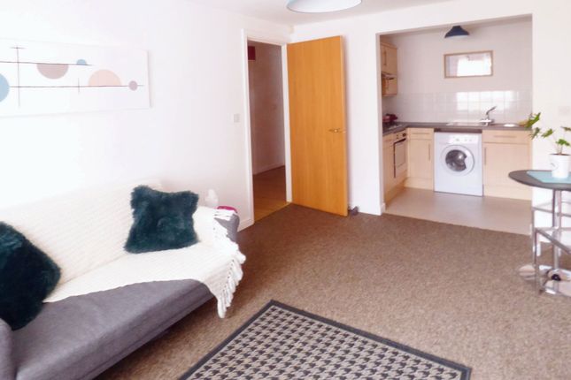 Flat for sale in Thorntree Drive, Whitley Bay