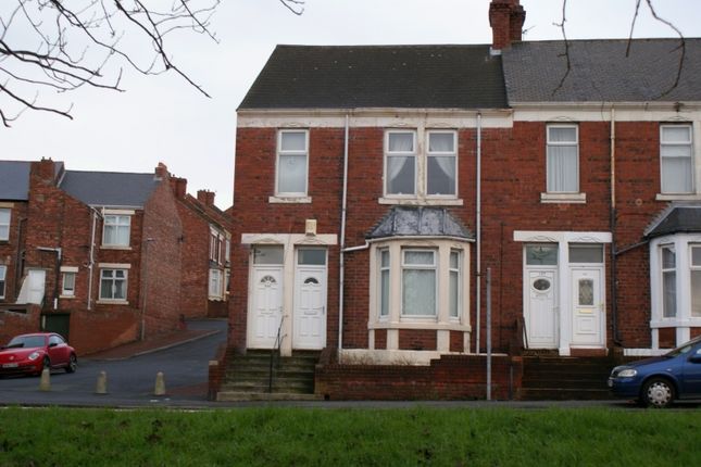 Thumbnail Flat to rent in Old Durham Road, Gateshead NE9, Gateshead,