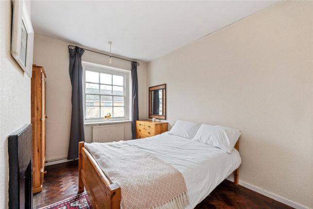 Flat 5, Kennington Palace Court,, Sancroft Street, London photo 3