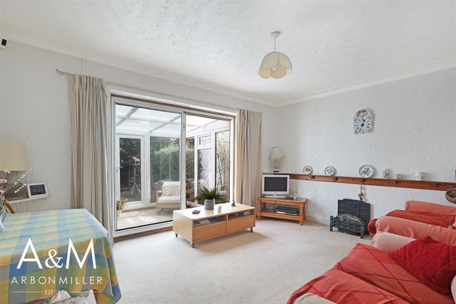 12, Meriden Close, Barkingside photo 2