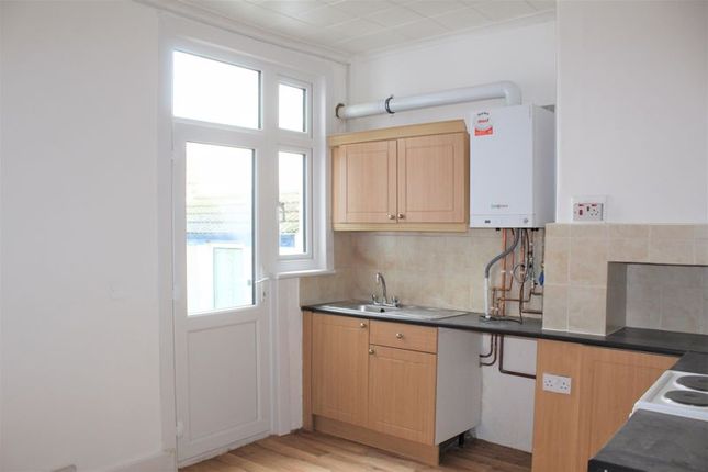 Ramuz Drive, Westcliff-On-Sea photo 3