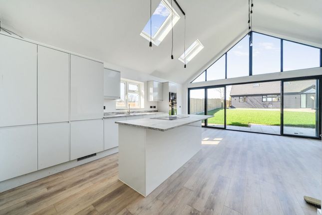 170 Stagsden Road, Bedford photo 2
