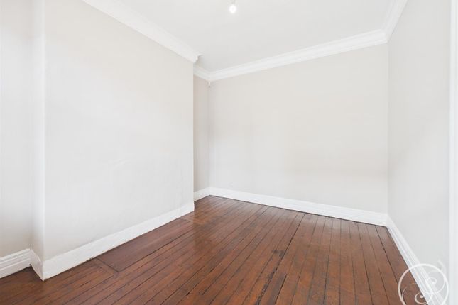 5, Hawthorn Vale, Leeds photo 2