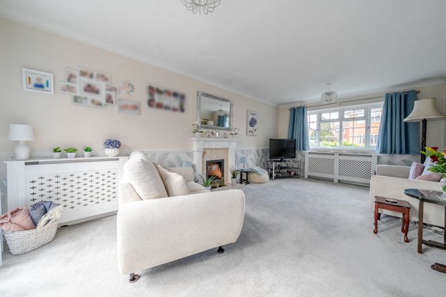 7, The Paddock, Fareham photo 4