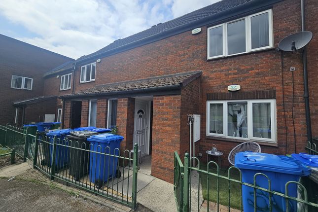 Thumbnail Flat to rent in Aragon Drive, Heywood