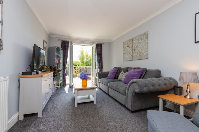 135 Angus Avenue, Glasgow photo 4