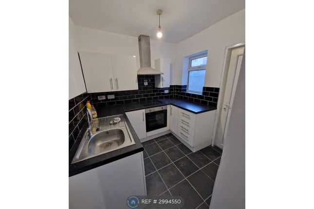 Larch Road, Birkenhead photo 2