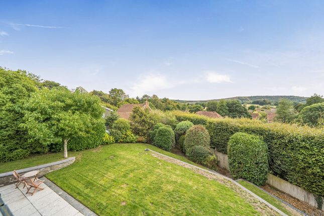 1 Chantry Close, Pulborough photo 4