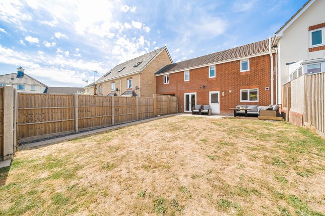 60 Berry Way, Andover photo 4