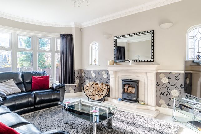 4, Falkland Gardens, Leeds photo 2
