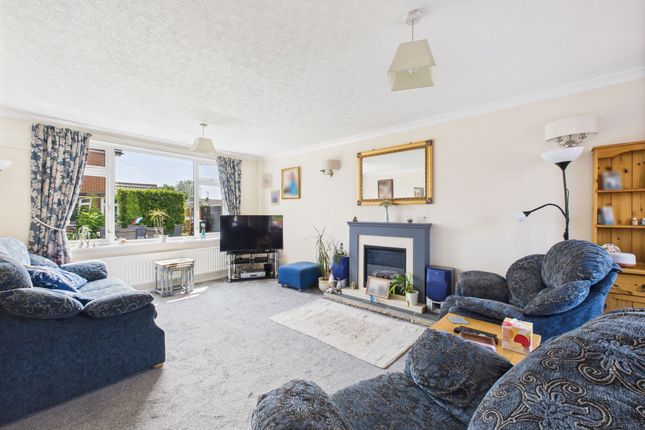 36 Flatts Lane, Calverton, Nottingham photo 2