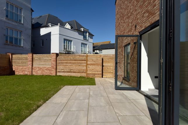 2, St Clements Road, Westgate-on-sea photo 3