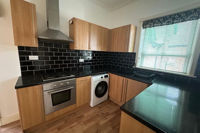 Flat 18 Sefton Court,, 42-44 North Promenade, Lytham St. Annes photo 2