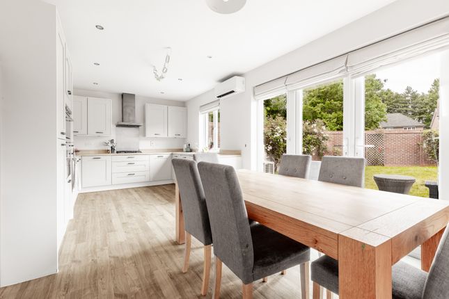36, St Edmund's Way, Hauxton photo 4