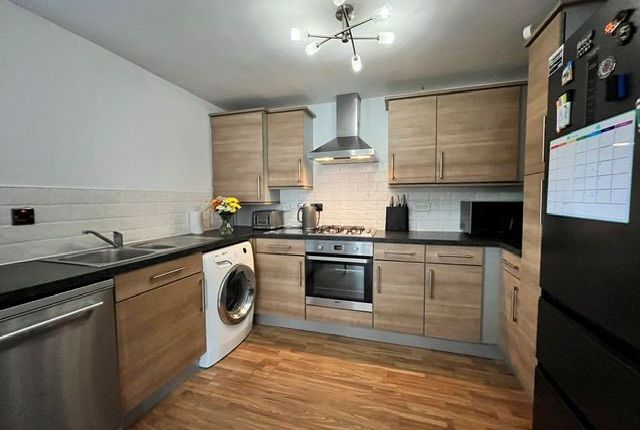 30,, Cooper Street, Stockport photo 4