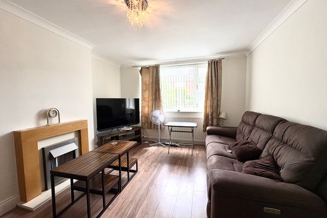 34, Crossways, YORK photo 2
